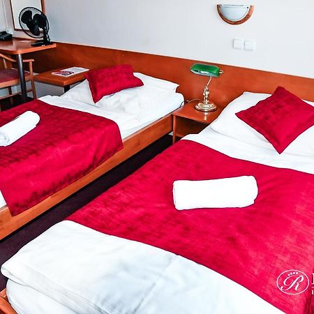 Hotel Rudolf Havířov エクステリア 写真