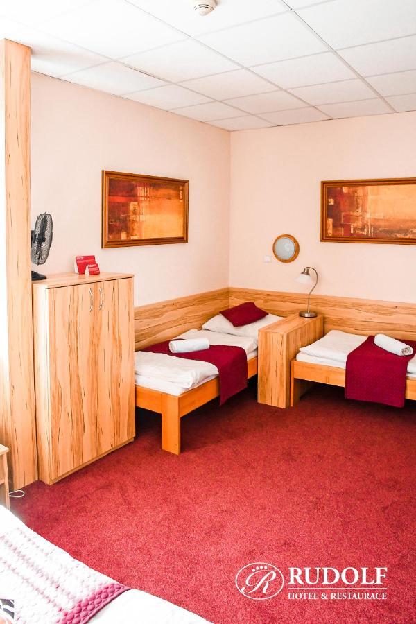 Hotel Rudolf Havířov エクステリア 写真