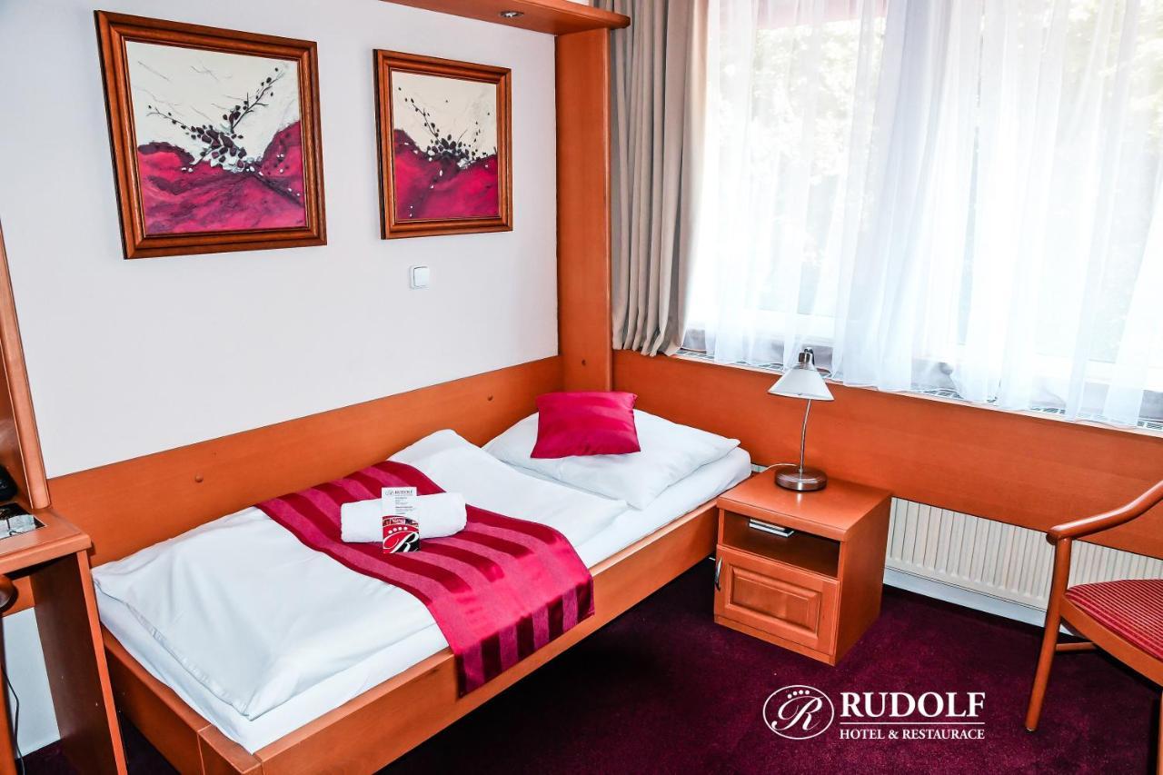 Hotel Rudolf Havířov エクステリア 写真