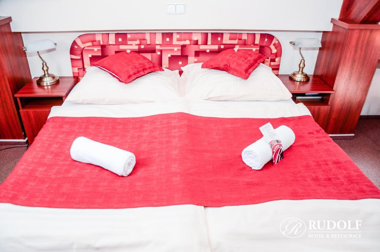 Hotel Rudolf Havířov エクステリア 写真