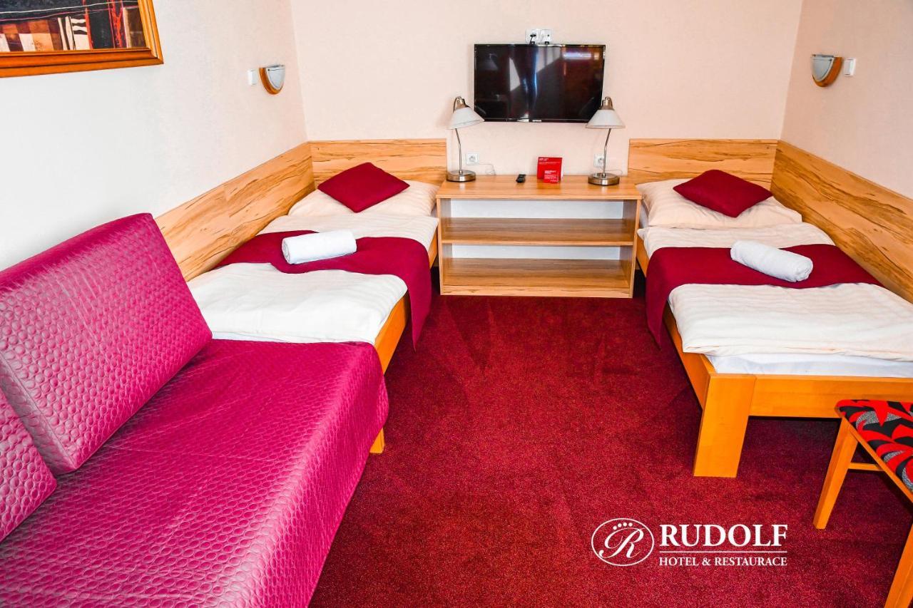Hotel Rudolf Havířov エクステリア 写真