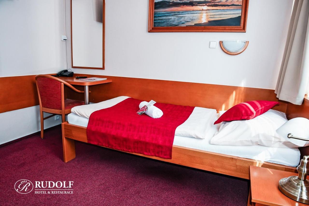 Hotel Rudolf Havířov エクステリア 写真