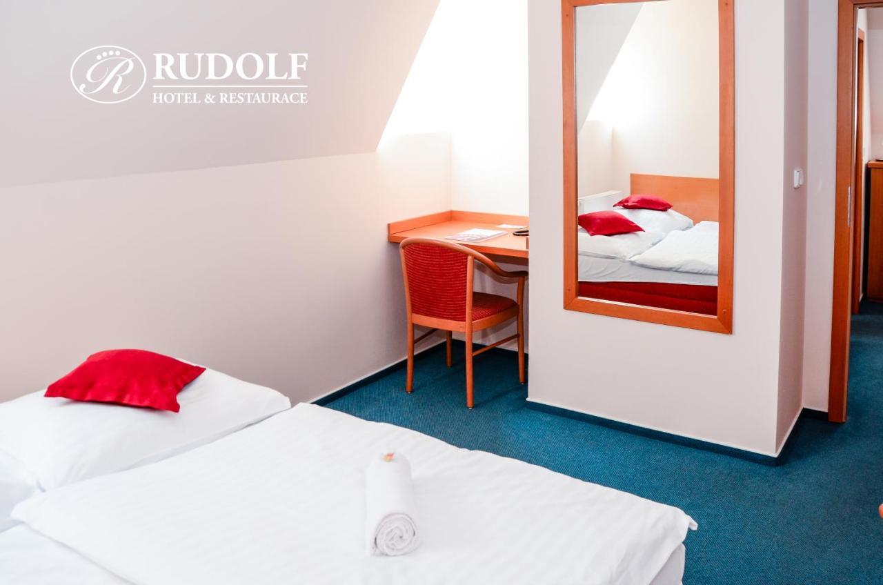 Hotel Rudolf Havířov エクステリア 写真