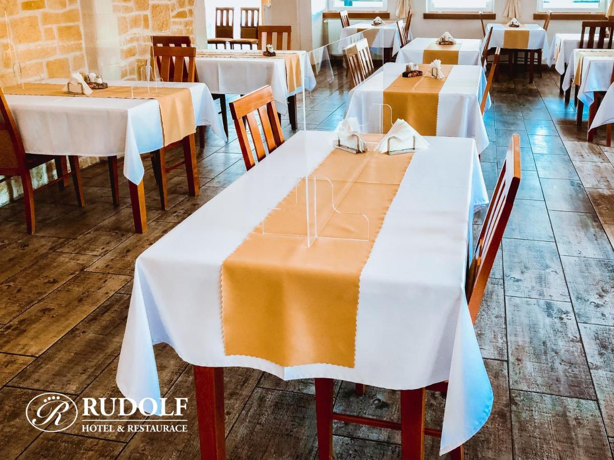 Hotel Rudolf Havířov エクステリア 写真