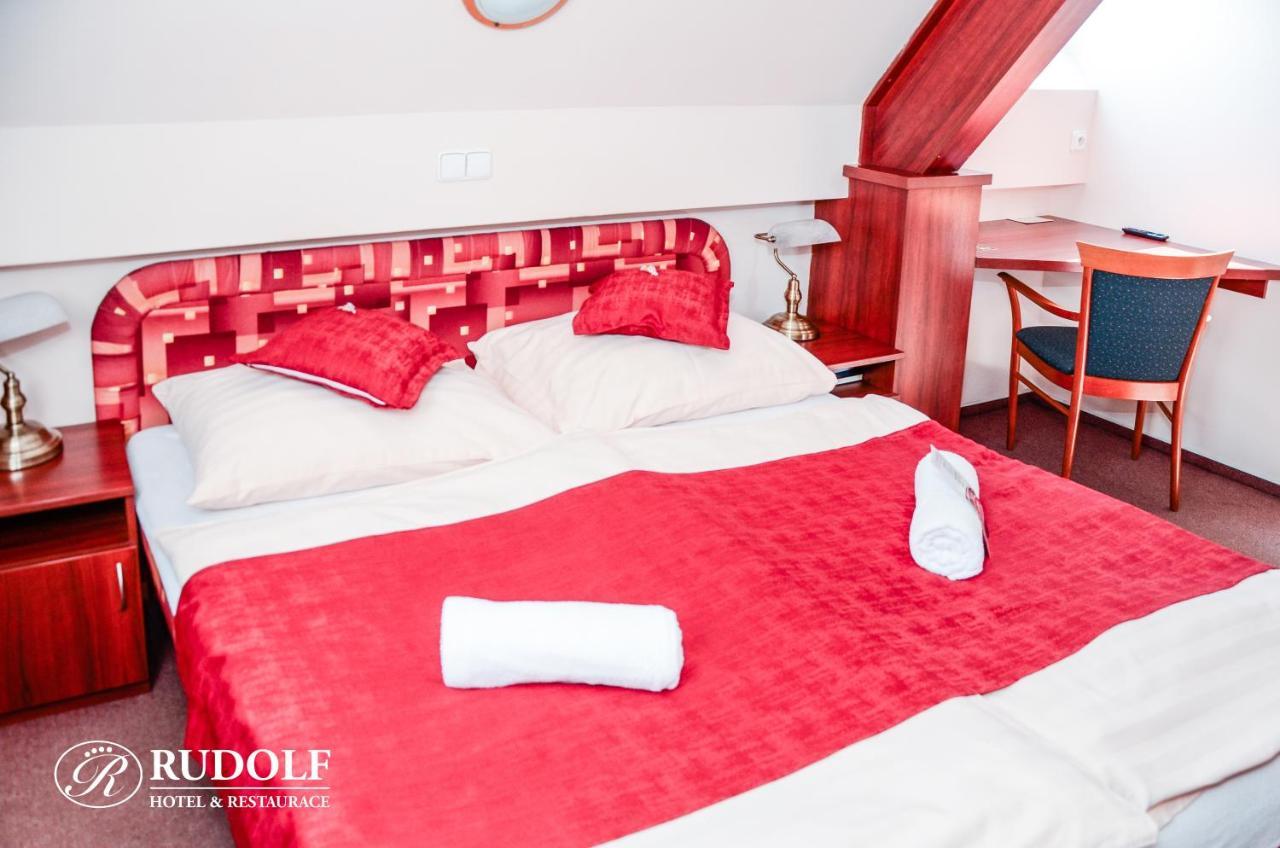 Hotel Rudolf Havířov エクステリア 写真