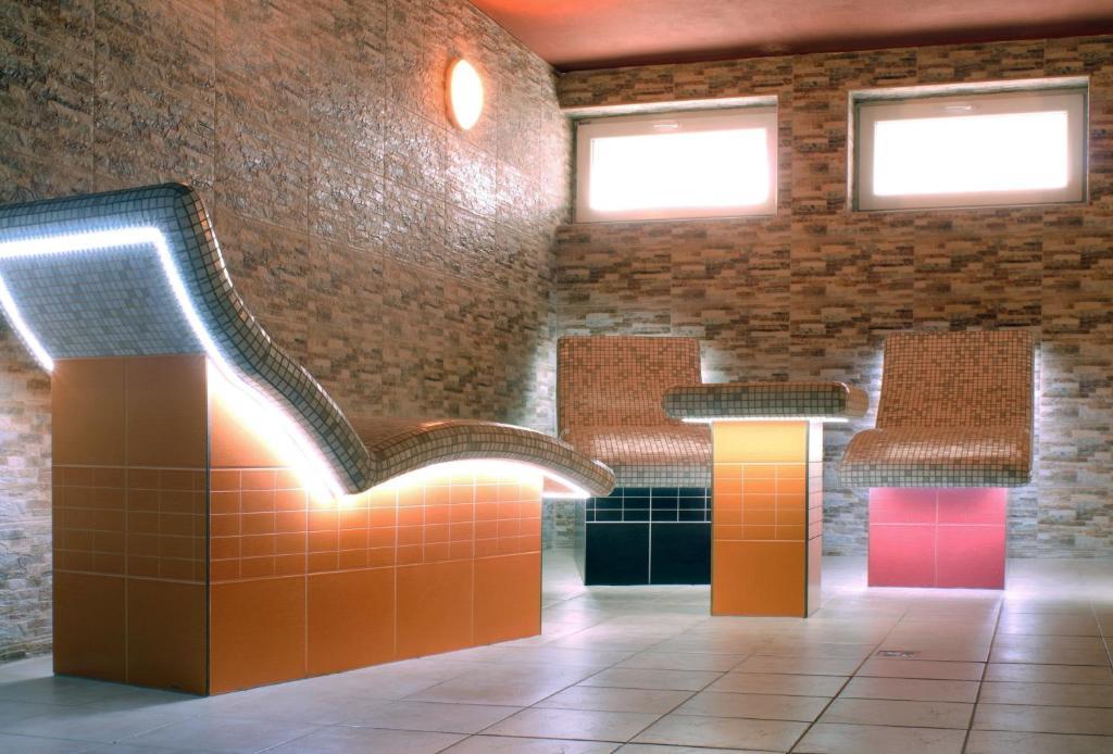Hotel Rudolf Havířov エクステリア 写真