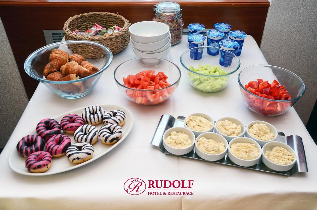 Hotel Rudolf Havířov エクステリア 写真